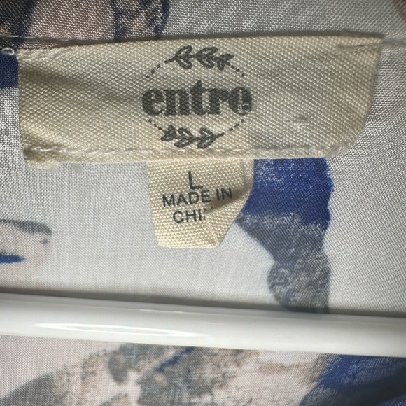 Entro Blue and White Floral Top - Picture 3 of 9